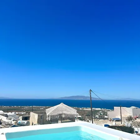 Oinos Luxury Suites Foinikia  Exterior photo