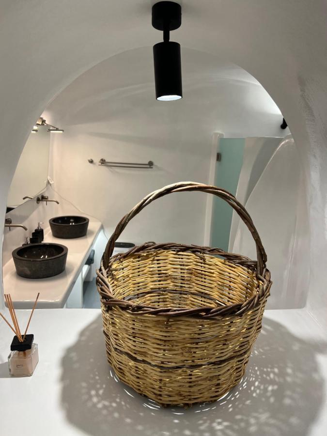 Oinos Luxury Foinikia (Santorini)
