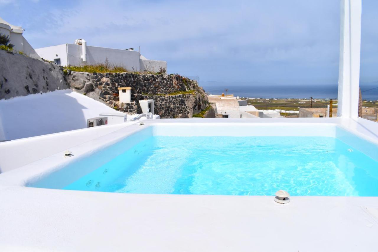 Oinos Luxury Villa *