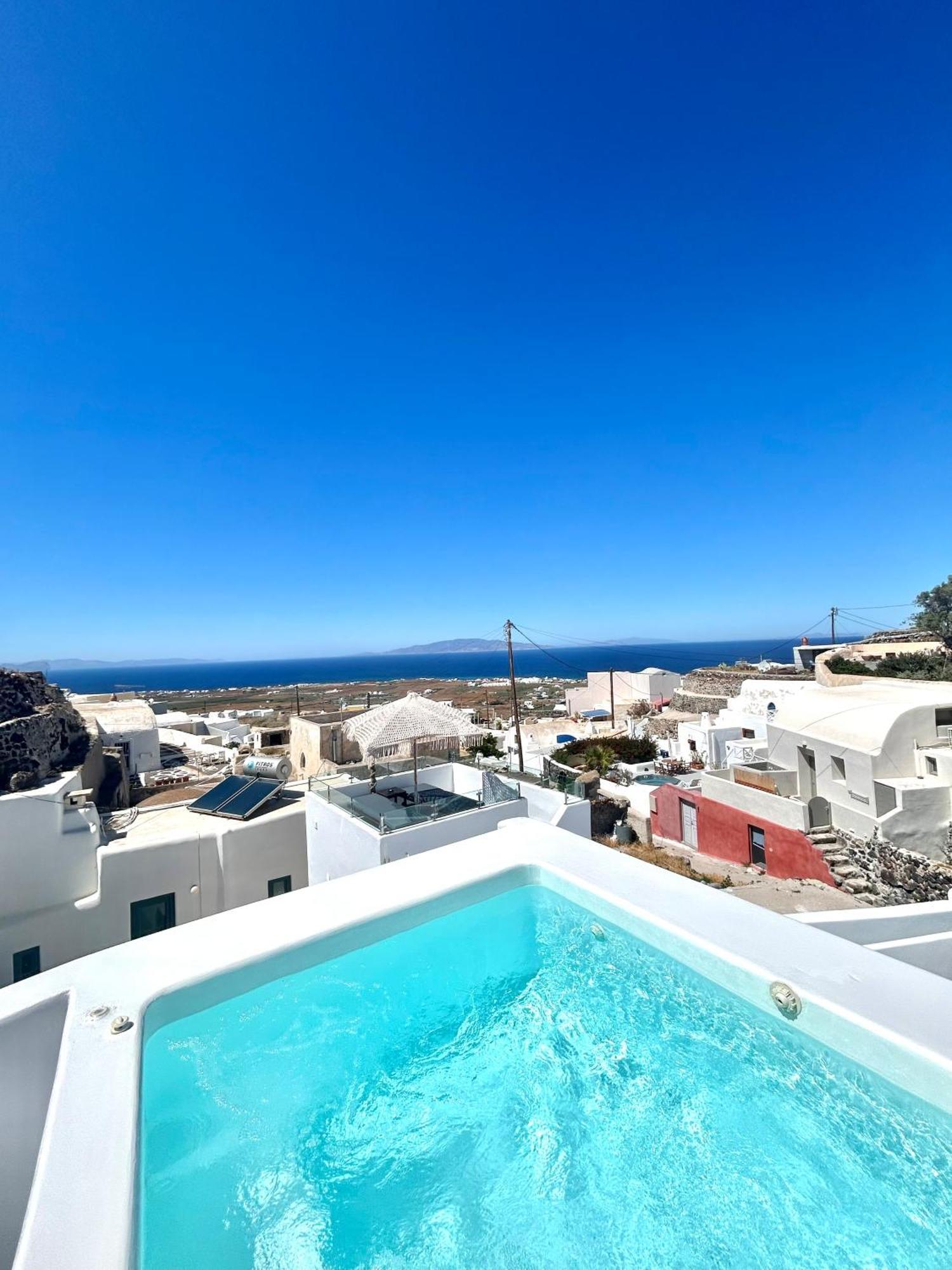 Oinos Luxury * Foinikia (Santorini)
