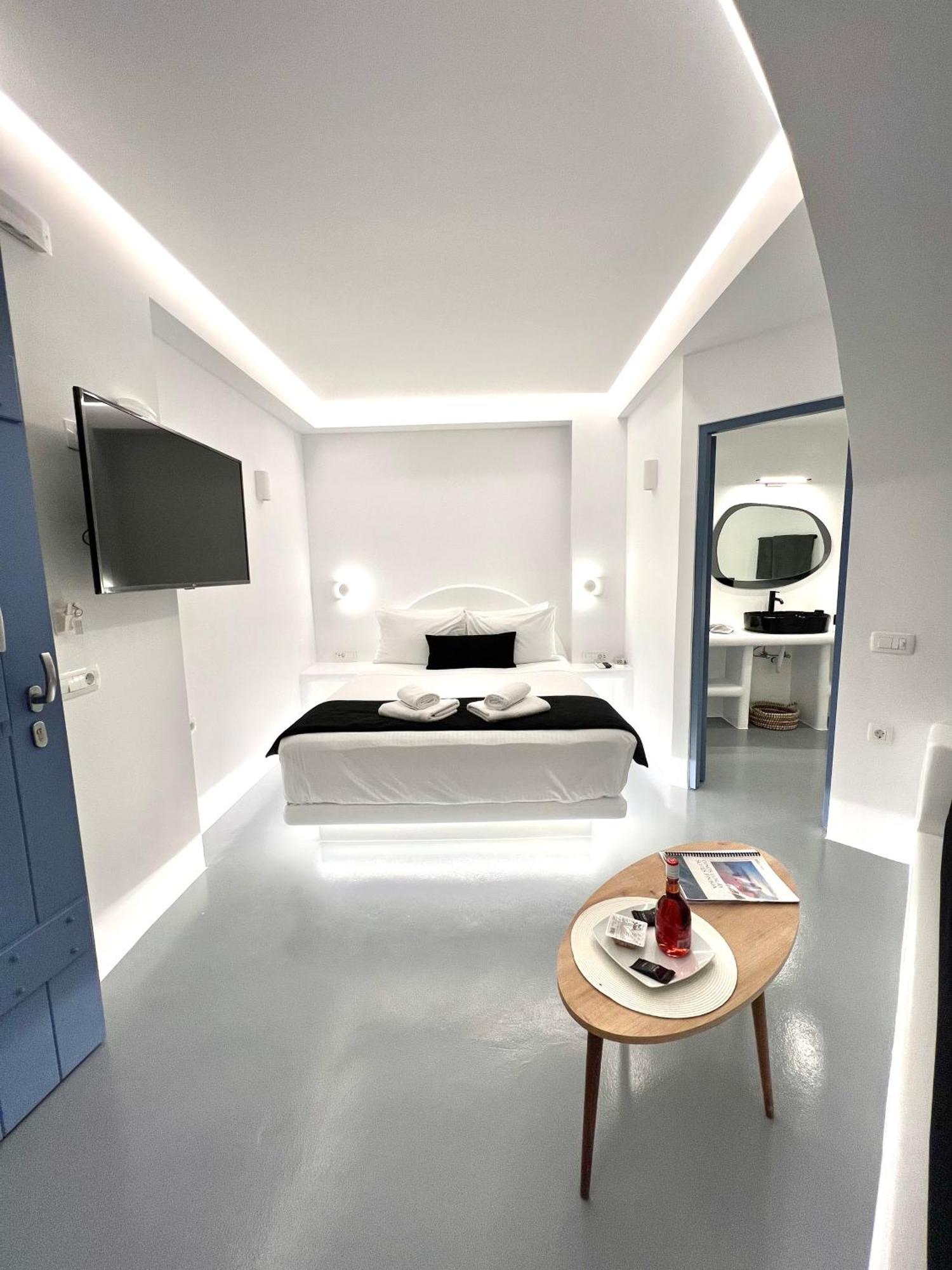 Oinos Luxury Villa